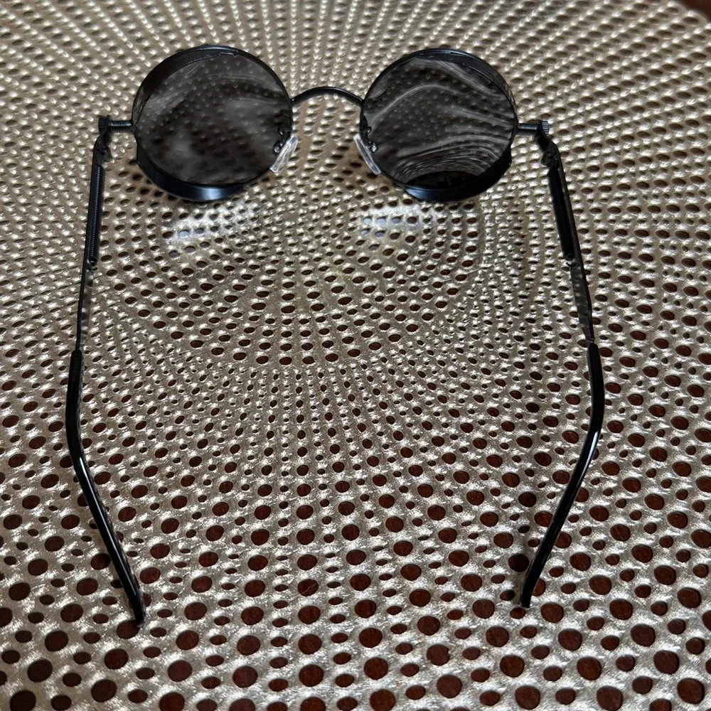 JOLLYNOVA Steampunk Black Round Polarized Sunglasses with Case Retro Vintage